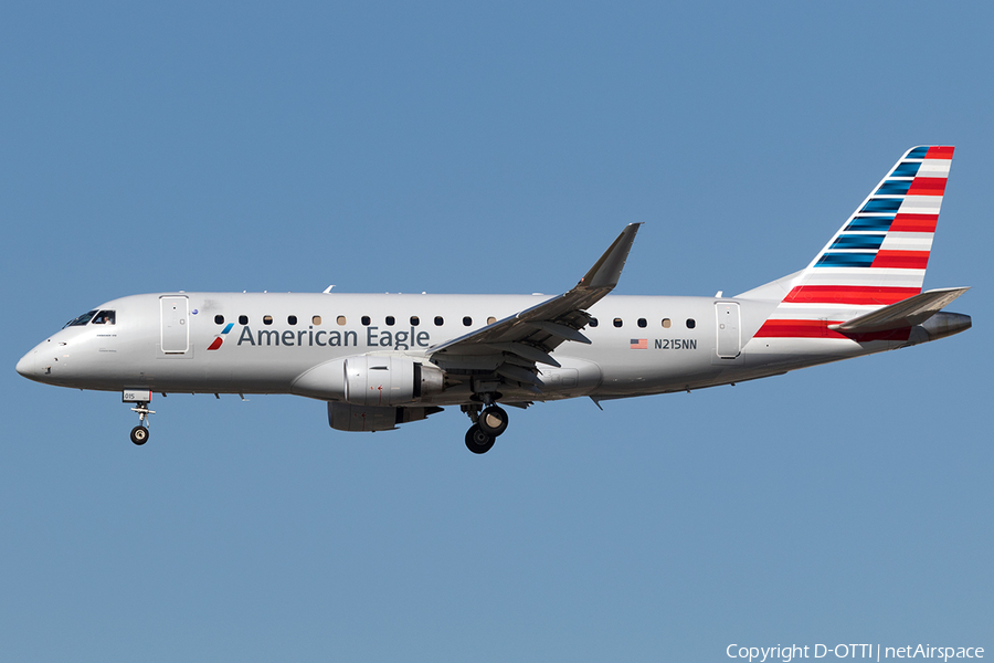 American Eagle (Compass Airlines) Embraer ERJ-175LR (ERJ-170-200LR) (N215NN) | Photo 145204