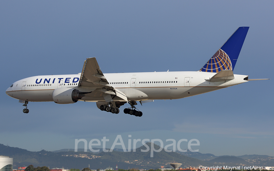 United Airlines Boeing 777-222 (N215UA) | Photo 312245