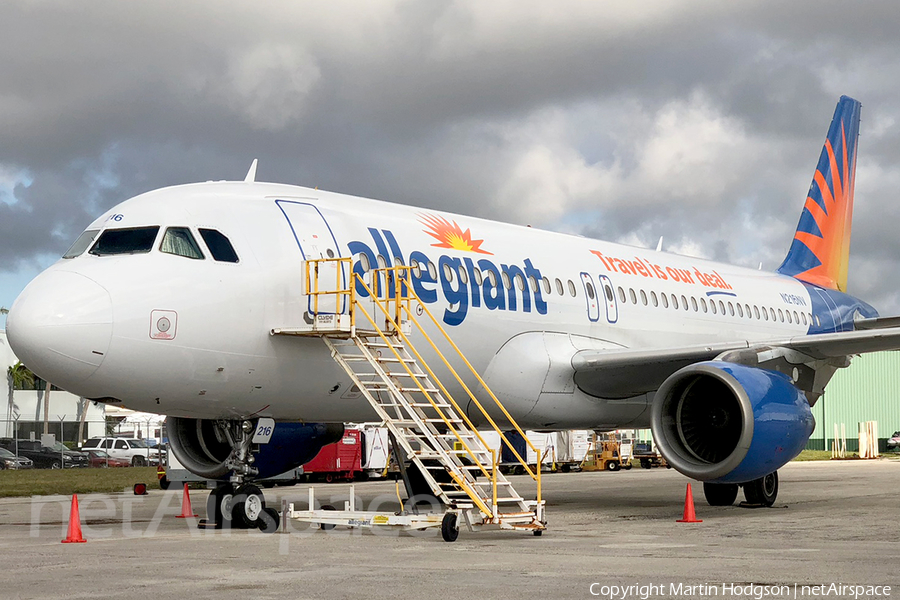 Allegiant Air Airbus A320-214 (N216NV) | Photo 220849