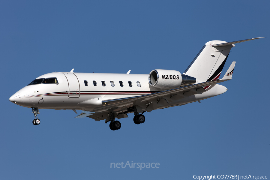 NetJets Bombardier CL-600-2B16 Challenger 650 (N216QS) | Photo 417837