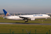 United Airlines Boeing 777-222(ER) (N216UA) at  Brussels - International, Belgium