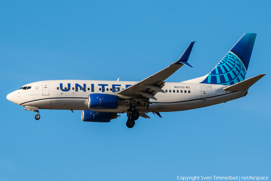 United Airlines Boeing 737-724 (N21723) | Photo 500881