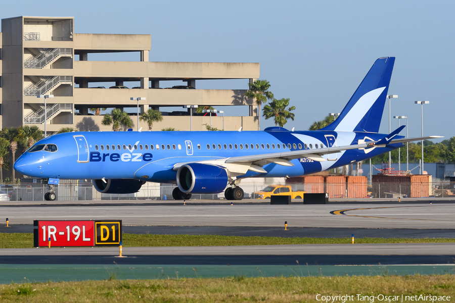 Breeze Airways Airbus A220-300 (N217BZ) | Photo 618290