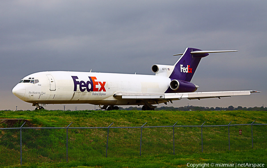 FedEx Boeing 727-2S2F(Adv) (N217FE) | Photo 111195