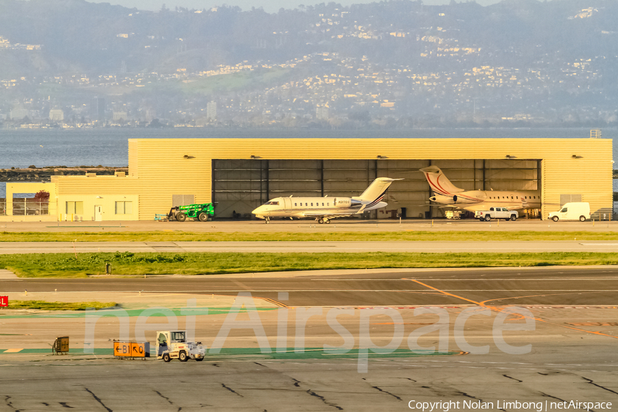 NetJets Bombardier CL-600-2B16 Challenger 650 (N217QS) | Photo 439491