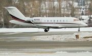 NetJets Bombardier CL-600-2B16 Challenger 650 (N217QS) at  Kelowna - International, Canada
