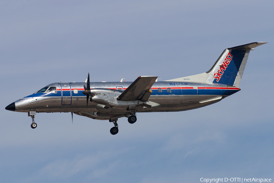 SkyWest Airlines Embraer EMB-120ER Brasilia (N217SW) | Photo 187083