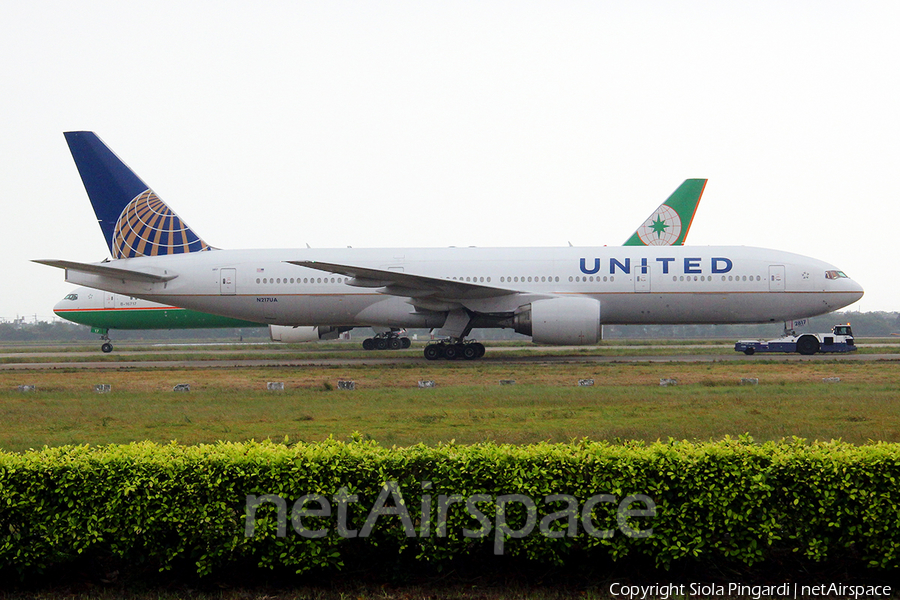 United Airlines Boeing 777-222(ER) (N217UA) | Photo 357469