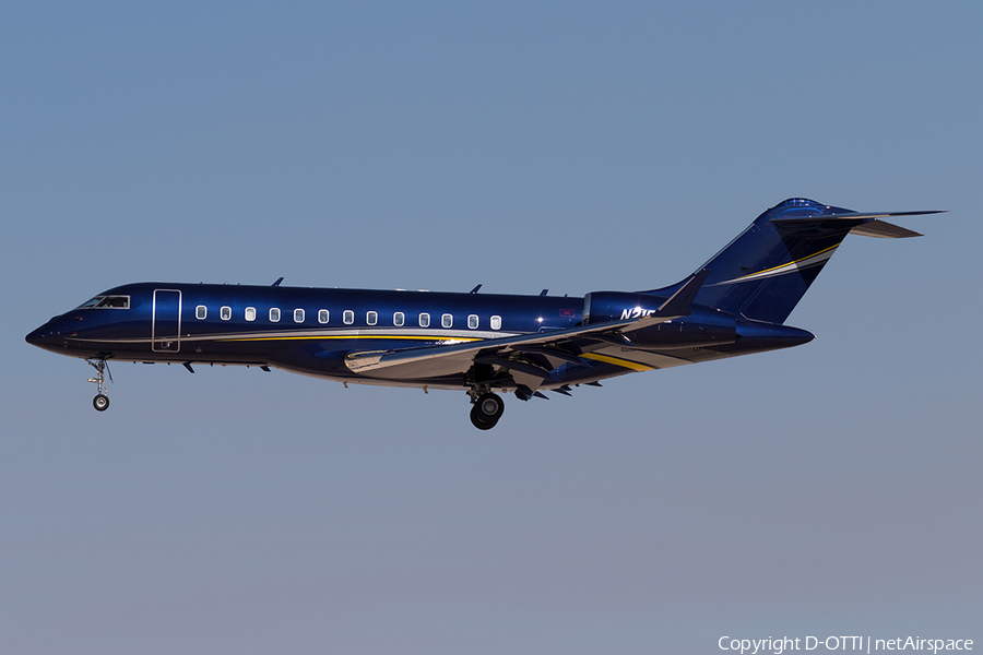 (Private) Bombardier BD-700-1A10 Global Express XRS (N218AL) | Photo 201386