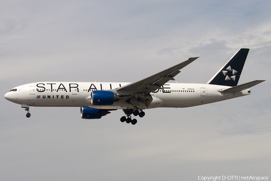 United Airlines Boeing 777-222(ER) (N218UA) | Photo 185340