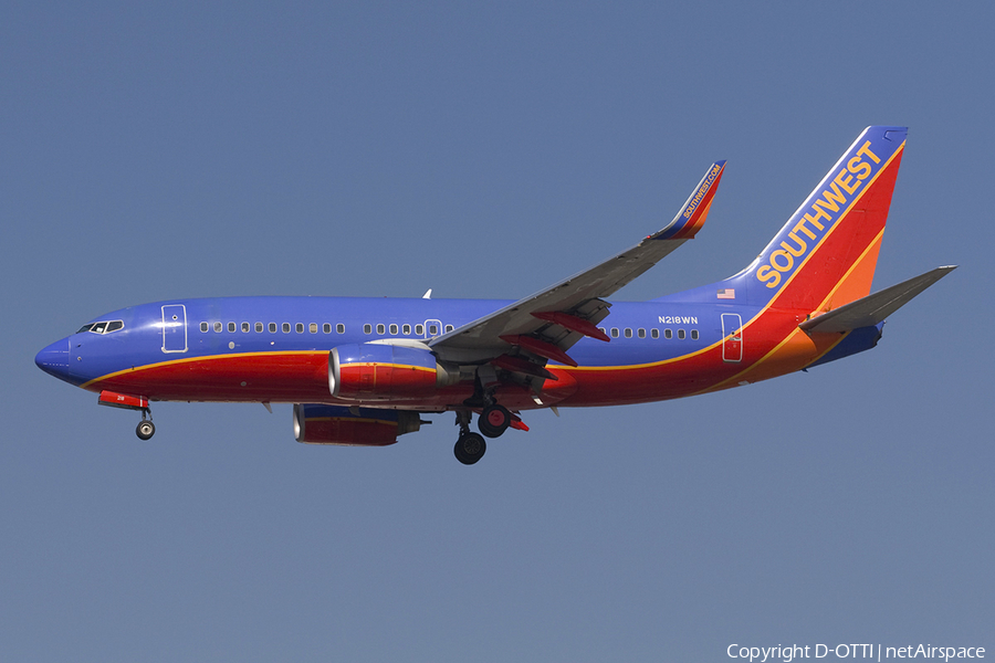 Southwest Airlines Boeing 737-7H4 (N218WN) | Photo 278862
