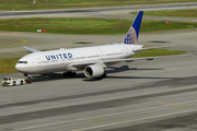 United Airlines Boeing 777-222(ER) (N219UA) at  Sao Paulo - Guarulhos - Andre Franco Montoro (Cumbica), Brazil