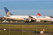 United Airlines Boeing 777-222(ER) (N219UA) at  Sydney - Kingsford Smith International, Australia