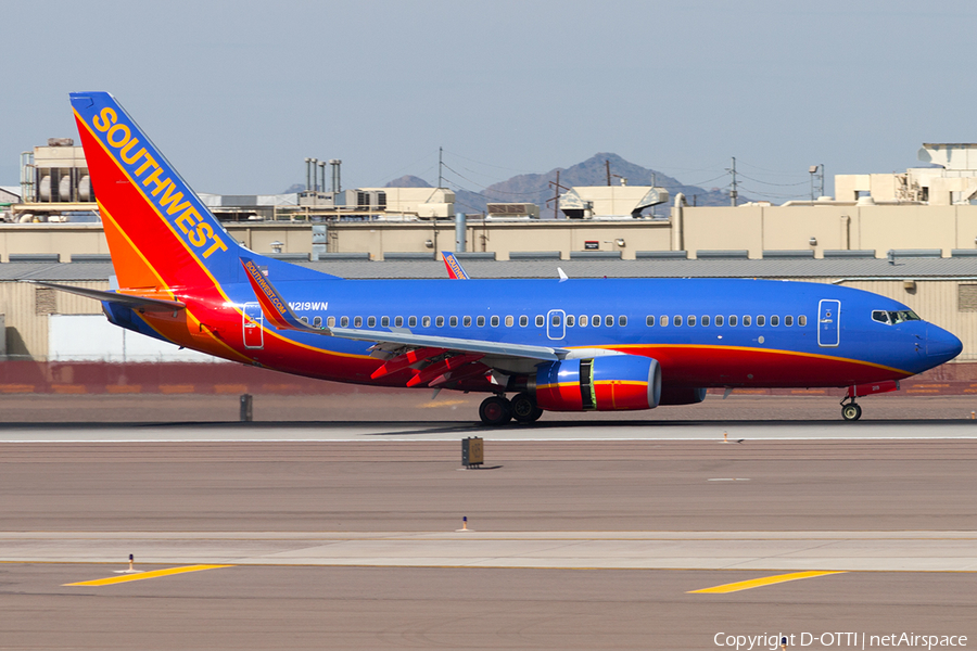 Southwest Airlines Boeing 737-7H4 (N219WN) | Photo 187966