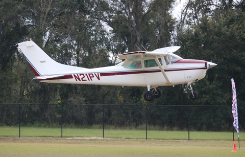 (Private) Cessna 182J Skylane (N21PV) at  Lakeland - Regional, United States