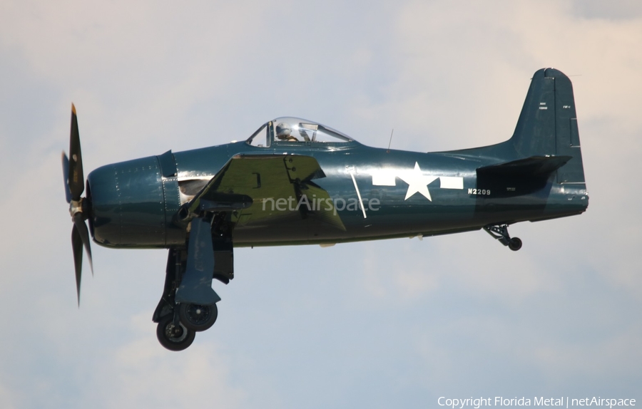 (Private) Grumman F8F-1B Bearcat (N2209) | Photo 328545