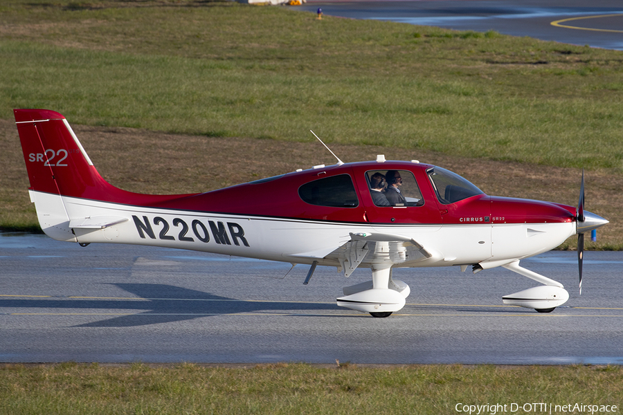 (Private) Cirrus SR22 X Turbo (N220MR) | Photo 379742