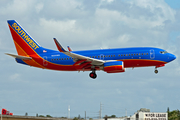 Southwest Airlines Boeing 737-7H4 (N220WN) at  Ft. Lauderdale - International, United States