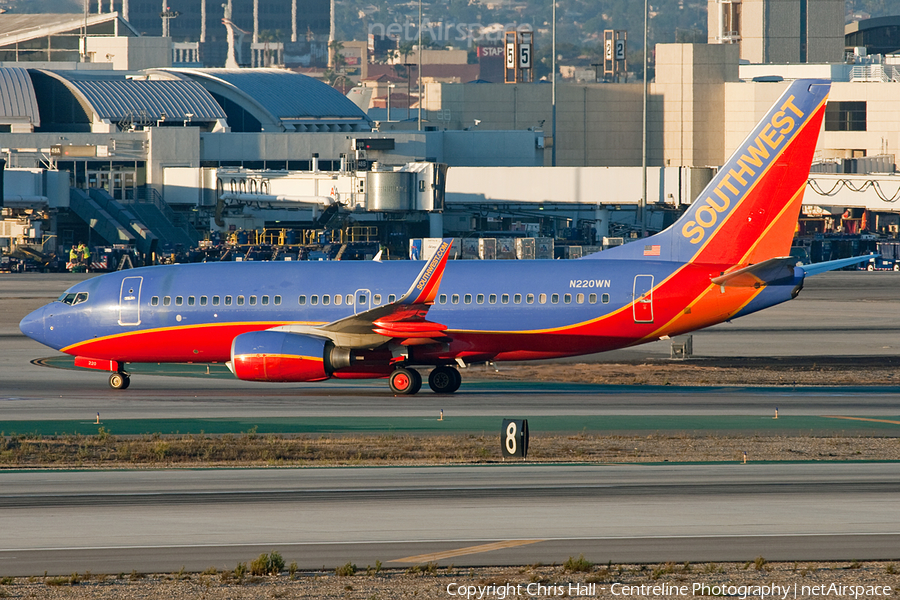 Southwest Airlines Boeing 737-7H4 (N220WN) | Photo 10538