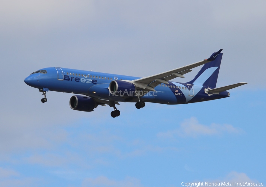 Breeze Airways Airbus A220-300 (N221BZ) | Photo 660515