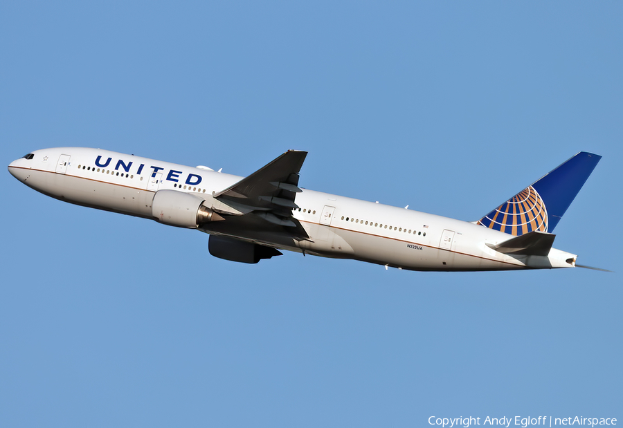 United Airlines Boeing 777-222(ER) (N222UA) | Photo 405360