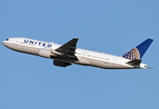 United Airlines Boeing 777-222(ER) (N222UA) at  Dallas/Ft. Worth - International, United States