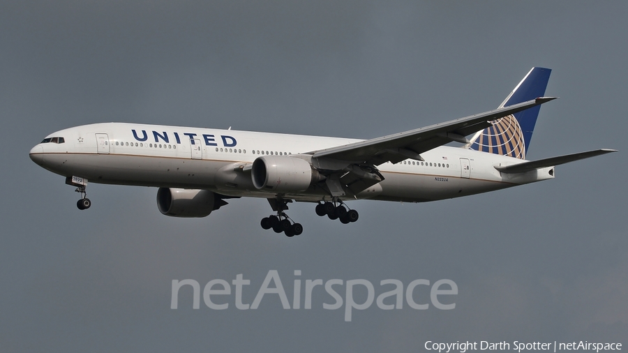 United Airlines Boeing 777-222(ER) (N222UA) | Photo 223469