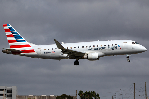 American Eagle (Envoy) Embraer ERJ-175LR (ERJ-170-200LR) (N223NN) at  Miami - International, United States