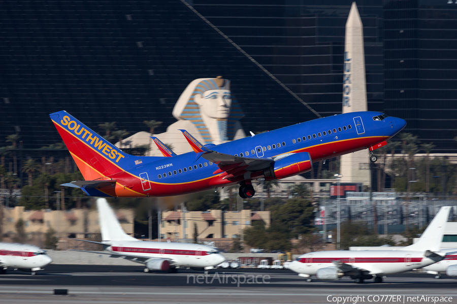 Southwest Airlines Boeing 737-7H4 (N223WN) | Photo 208853