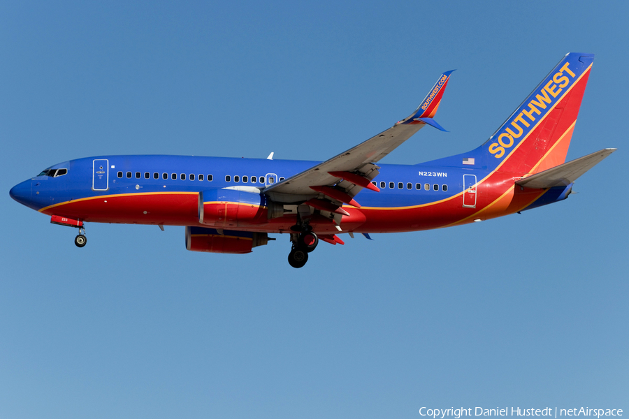 Southwest Airlines Boeing 737-7H4 (N223WN) | Photo 479269