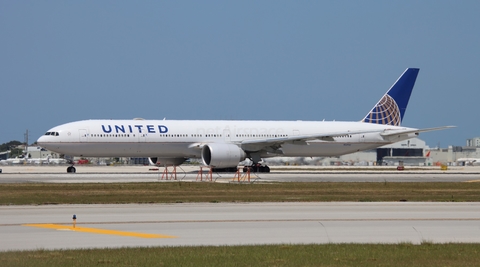 United Airlines Boeing 777-322(ER) (N2243U) at  Miami - International, United States