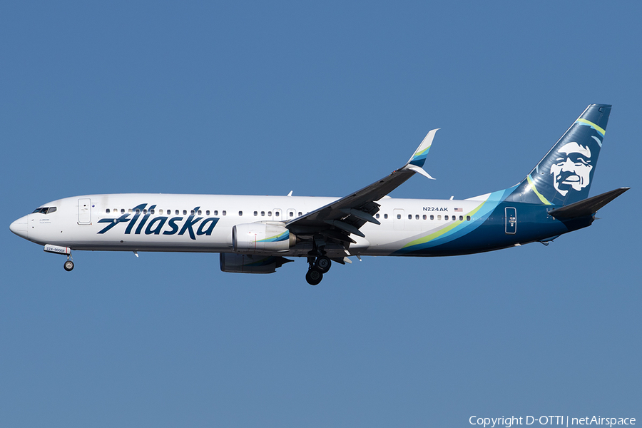 Alaska Airlines Boeing 737-990(ER) (N224AK) | Photo 523268
