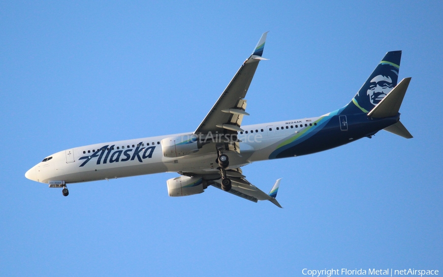 Alaska Airlines Boeing 737-990(ER) (N224AK) | Photo 570298