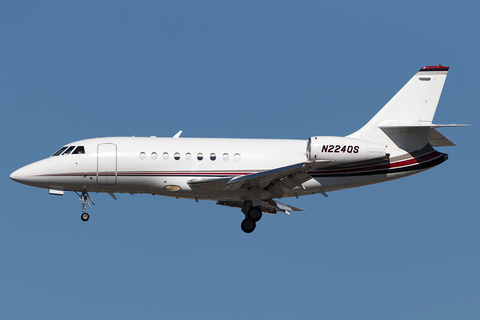 NetJets Dassault Falcon 2000 (N224QS) at  Los Angeles - International, United States