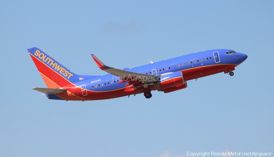 Southwest Airlines Boeing 737-7H4 (N224WN) | Photo 570319