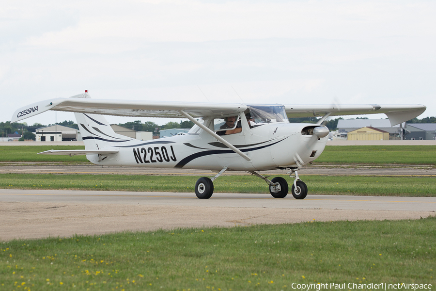(Private) Cessna 150G (N2250J) | Photo 211627
