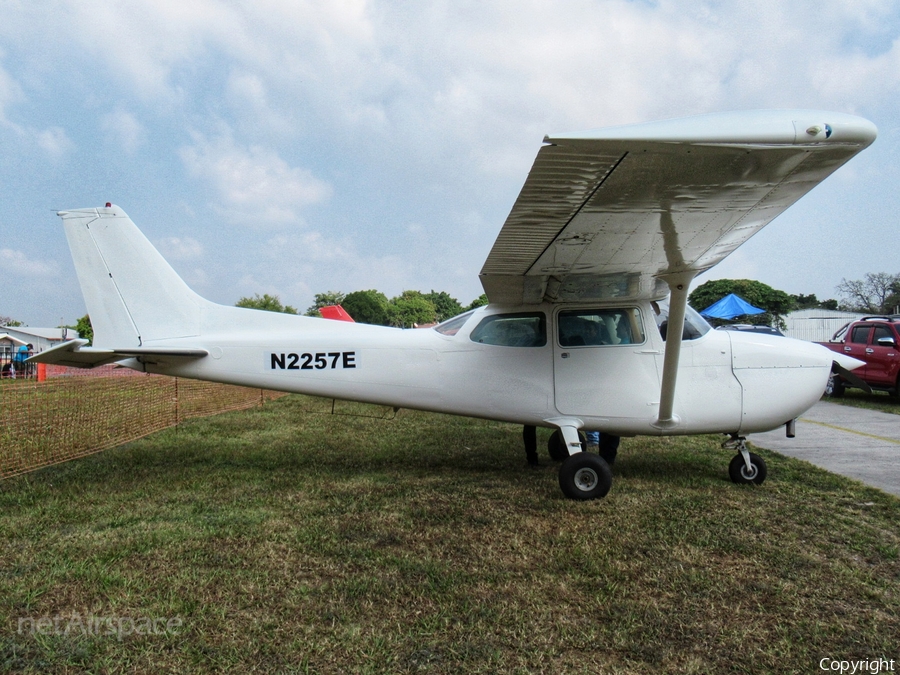 ASA - Academia Superior de Aviacion Cessna 172N Skyhawk II (N2257E) | Photo 374493