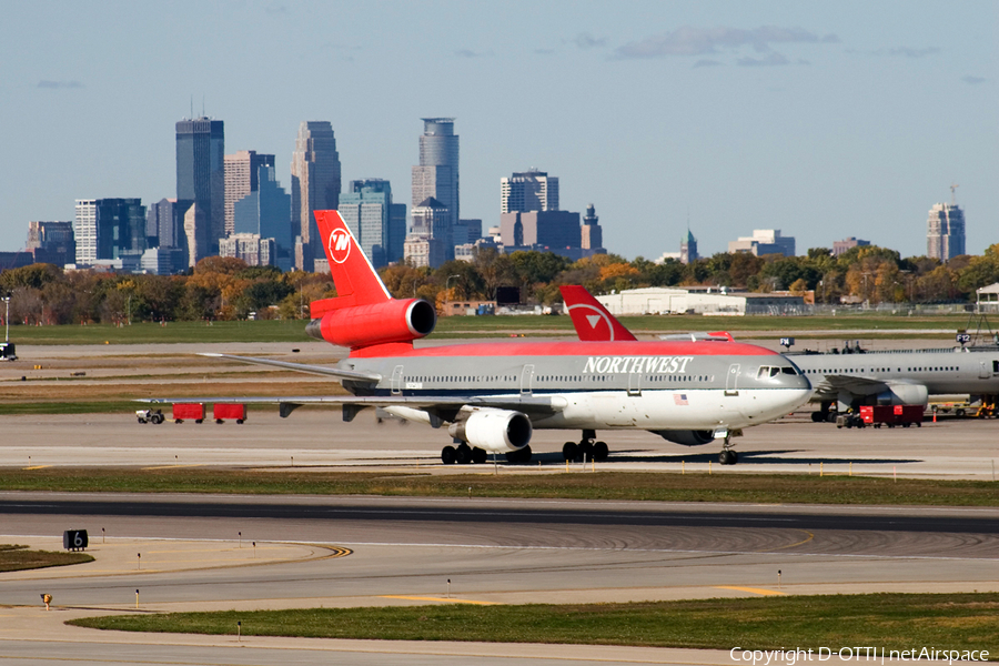 Northwest Airlines McDonnell Douglas DC-10-30 (N225NW) | Photo 139417