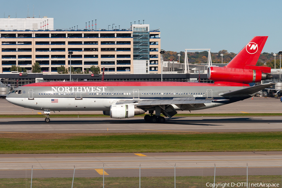 Northwest Airlines McDonnell Douglas DC-10-30 (N225NW) | Photo 189986