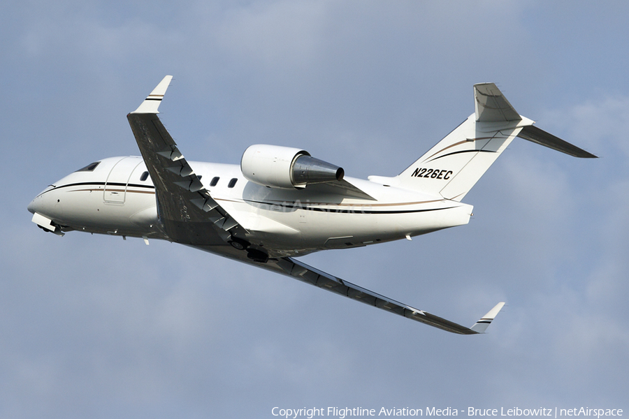 (Private) Bombardier CL-600-2B16 Challenger 601-3A (N226EC) | Photo 92295