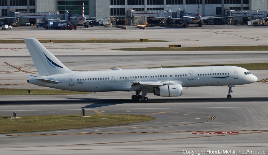 Comco Boeing 757-23A (N226G) | Photo 570532
