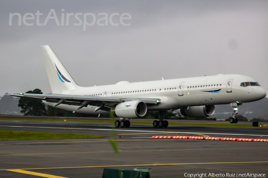 Comco Boeing 757-23A (N226G) | Photo 444465