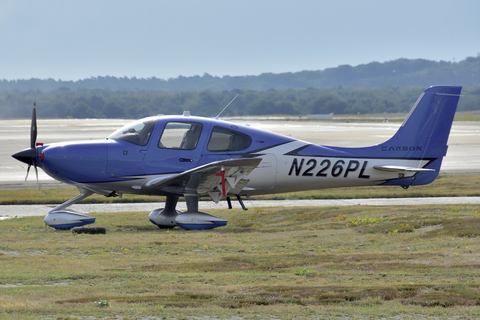 (Private) Cirrus SR22 G5 GTS Carbon (N226PL) at  Cologne/Bonn, Germany