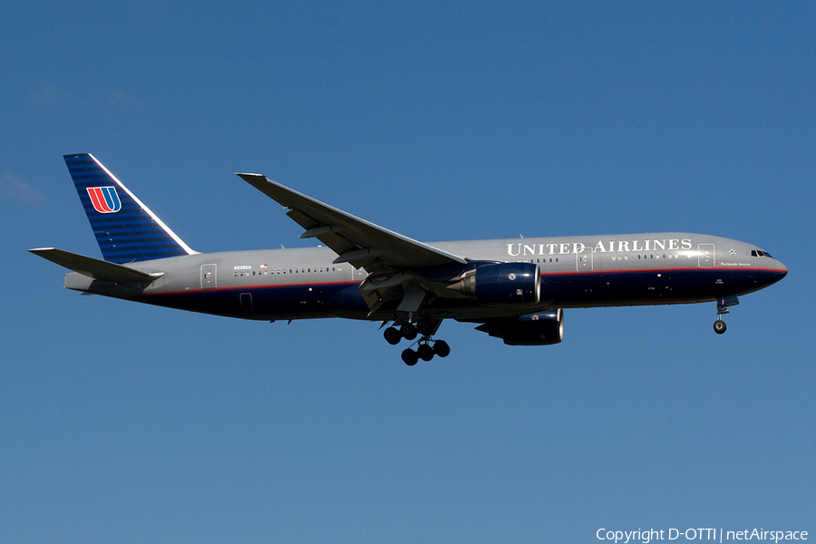 United Airlines Boeing 777-222(ER) (N226UA) | Photo 269740