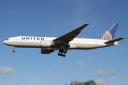United Airlines Boeing 777-222(ER) (N226UA) at  London - Heathrow, United Kingdom