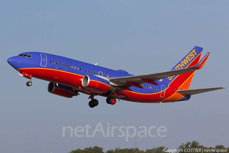 Southwest Airlines Boeing 737-7H4 (N226WN) | Photo 8459