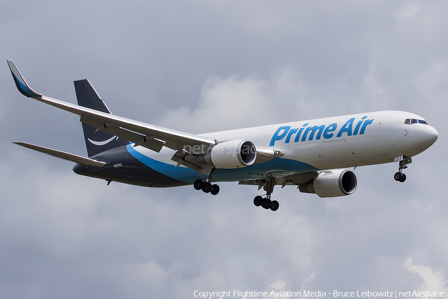 Amazon Prime Air (Air Transport International) Boeing 767-323(ER)(BDSF) (N227AZ) | Photo 454093