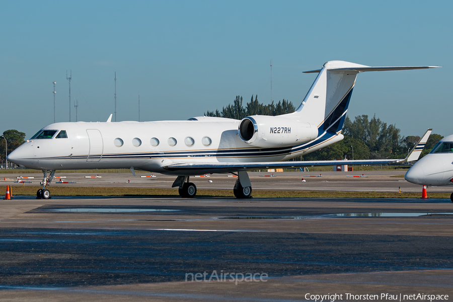 (Private) Gulfstream G-IV-X (G450) (N227RH) | Photo 137649