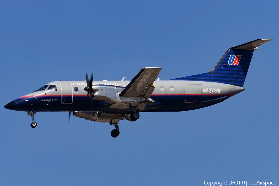 United Express (SkyWest Airlines) Embraer EMB-120ER Brasilia (N227SW) | Photo 181742