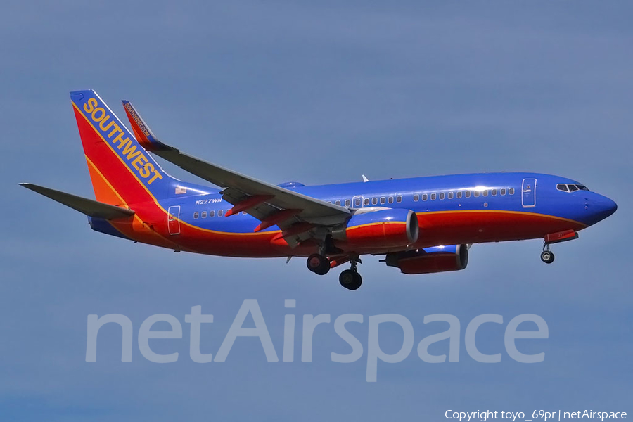 Southwest Airlines Boeing 737-7H4 (N227WN) | Photo 68154